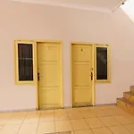 OYO 3060 Al Fatih Guest House Syariah